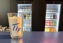 Trinkgeld - Gregor Tholl/dpa