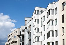 Zinsen f&uuml;r Immobilienkredite - Foto: Florian Schuh/dpa/dpa-tmn