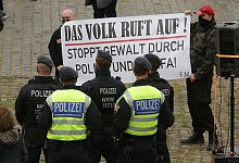 "Querdenken"-Demonstration - Foto: David Young/dpa