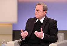 Bischof B&auml;tzing - Foto: Wolfgang Borrs/ARD/NDR Presse und Information/dpa