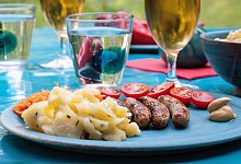 Gartenparty - Symbolbild: Pixabay