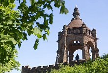 Monumental: Das zweitgr&ouml;&szlig;te Denkmal Deutschlands ist das Kaiser-Wilhelm-Denkmal in Porta Westfalica - oliver Krato