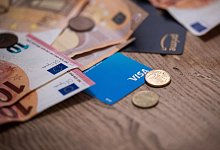 Überschuldung - Hannes P. Albert/dpa