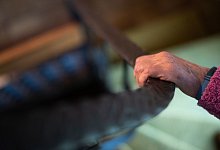 Verbrauchersch&uuml;tzer Treppenlift - Foto: Nicolas Armer/dpa/dpa-tmn