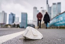 Corona-Pandemie - Frank Rumpenhorst/dpa