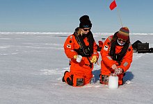 Plastikm&uuml;ll in der Arktis - Foto: Kajetan Deja/Alfred-Wegener-Institut, Helmholtz-Zentrum/dpa