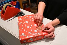 Weihnachtsgesch&auml;ft in Deutschland - Elisa Schu/dpa