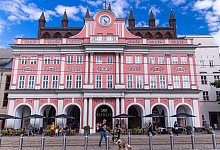 Rostocker Rathaus - Jens Büttner/dpa