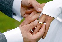 Paare_heiraten_an_ma_64344718 - Andreas Lander/dpa-Zentralbild/dpa