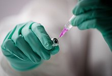 Corona-Impfbus - Foto: Kay Nietfeld/dpa