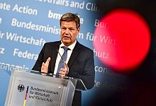 Wirtschaftsminister Robert Habeck (B&uuml;ndnis 90/Die Gr&uuml;nen) bei einem Pressestatement in Berlin. - Fabian Sommer/dpa