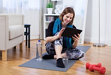 Krankengymnastik: Videobehandlung ist weiterhin möglich - Foto: Christin Klose/dpa-tmn