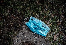 CSchutzmasken sicher entsorgen - Foto: Zacharie Scheurer/dpa-tmn