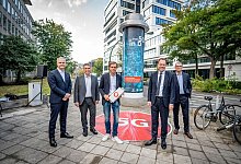 Vodafone stellt 5G-Antennen in Litfa&szlig;s&auml;ulen vor - Foto: Malte Krudewig/dpa