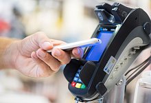 Mobiles Bezahlen - Foto: Franziska Gabbert/dpa-tmn