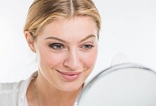 Augen-Make-up-Entferner im Test - Foto: Christin Klose/dpa-tmn