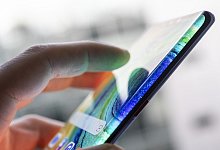 Smartphone - Foto: Robert G&uuml;nther/dpa-tmn/dpa