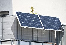 Sonnenenergie für dne Balkon - Foto: Jörg Sutter/engfe.de/dpa-tmn/Handout