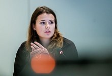 Luisa Neubauer bei einem Pressegespr&auml;ch im Rahmen der UN-Klimakonferenz COP26 in Glasgow. - Christoph Soeder/dpa