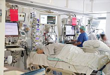 Corona-Intensivstation - Foto: Bodo Schackow/dpa-Zentralbild/dpa