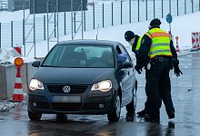 Coronavirus - Verkehrslage an deutsch-tschechischer Grenze - Foto: Daniel Sch&auml;fer/dpa-Zentralbild/dpa