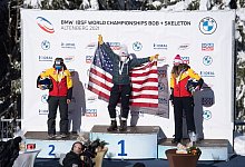 Siegerehrung - Foto: Sebastian Kahnert/dpa-Zentralbild/dpa