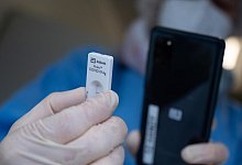 Corona-Schnelltest - Foto: Sebastian Gollnow/dpa