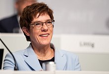 Kramp-Karrenbauer - Foto: Swen Pf&ouml;rtner/dpa