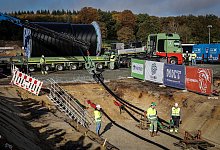 Erster Kabeleinzug bei SuedLink - Focke Strangmann/dpa