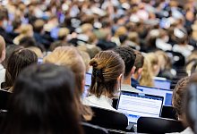 SPD: Numerus clausus auf Lehramtsstudium abschaffen - Rolf Vennenbernd/dpa