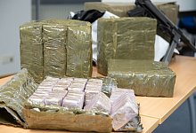 Haschisch als Dubai-Schokolade getarnt - Timm Schamberger/dpa