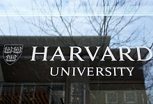 Zoff mit Trump: Harvard k&ouml;nnte Steuerbefreiung verlieren - Charles Krupa/AP/dpa