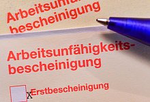 Krankschreibung - Foto: Patrick Pleul/zb/dpa