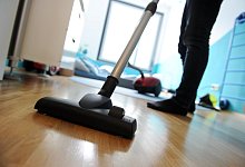 Staubsaugen - Foto: Tobias Hase/Symbolbild