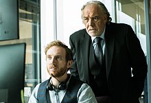 Wolf Danny Homann in einer Szene mit seinem ber&uuml;hmten Schweizer Kollegen Christian Kohlund. - ARD Degeto/Roland Suso Richter