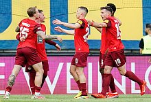 1. FC Kaiserslautern - Eintracht Braunschweig - Uwe Anspach/dpa