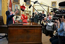 US-Präsident Trump - Uncredited/Pool/AP/dpa