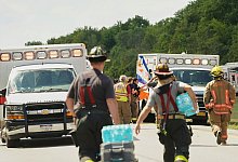 Mehrere Tote bei Busunfall in New York - Libby March/Buffalo News/AP/dpa