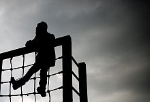 Kinderarmut - Julian Stratenschulte/dpa