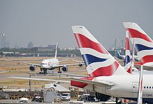 Flughafen Heathrow Flugzeuge - Jonathan Brady/PA Wire/dpa