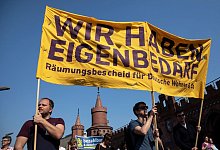 Demo gegen steigende Mieten - Foto: Christoph Soeder/dpa