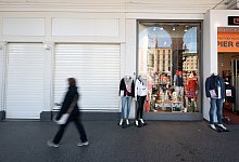 Gesch&auml;ft - Foto: Daniel Reinhardt/dpa