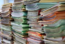Aktenstapel - Stephanie Pilick/dpa