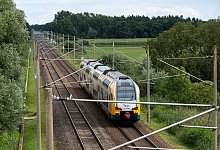 Bahnstrecke - Soeren Stache/dpa