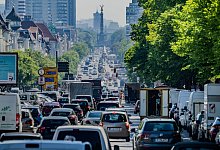 Fast alle halten sich für gute Autofahrer - Michael Kappeler/dpa