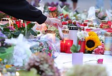 Hetz-Plakate nach Solingen: «Zentrum der Messermigration» - Gianni Gattus/dpa