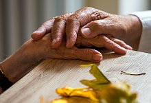 Wohngemeinschaft für Demenzkranke - Jens Büttner/dpa/dpa-tmn