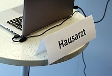 Informationen zum Arzt - Foto: Jens Kalaene
