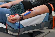 Blutspende - Jens Kalaene/dpa