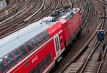 49-Euro-Ticket - Daniel Bockwoldt/dpa